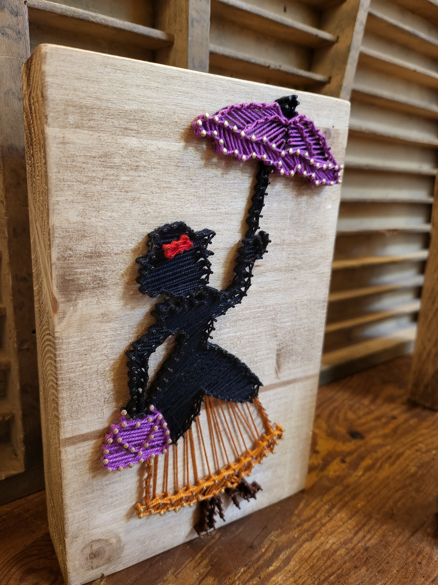Legnetto Stringart Mary Poppins con ombrellino