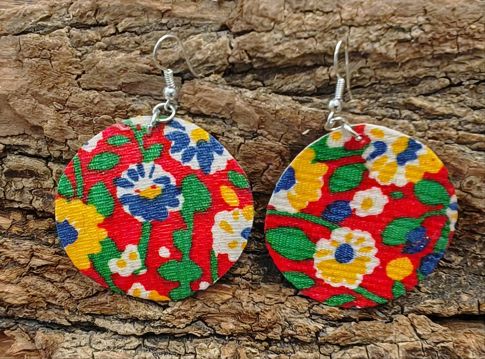 Orecchini in cartapesta