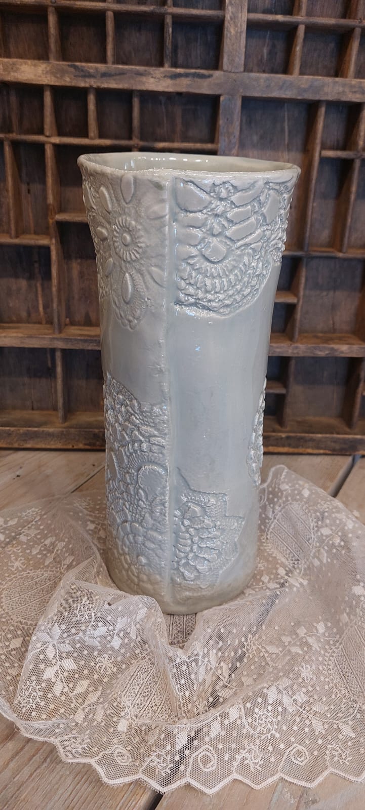 Vaso in ceramica centrino