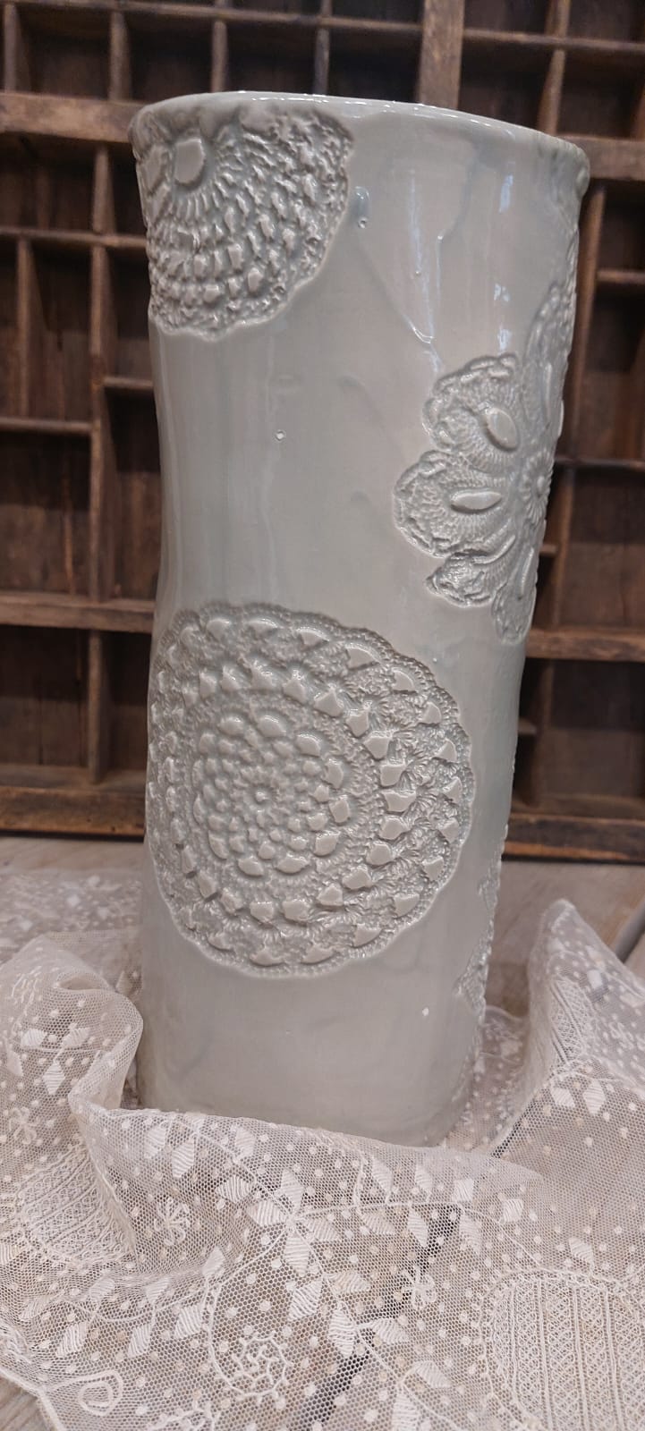 Vaso in ceramica centrino