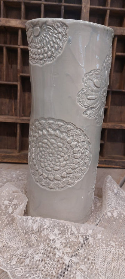 Vaso in ceramica centrino
