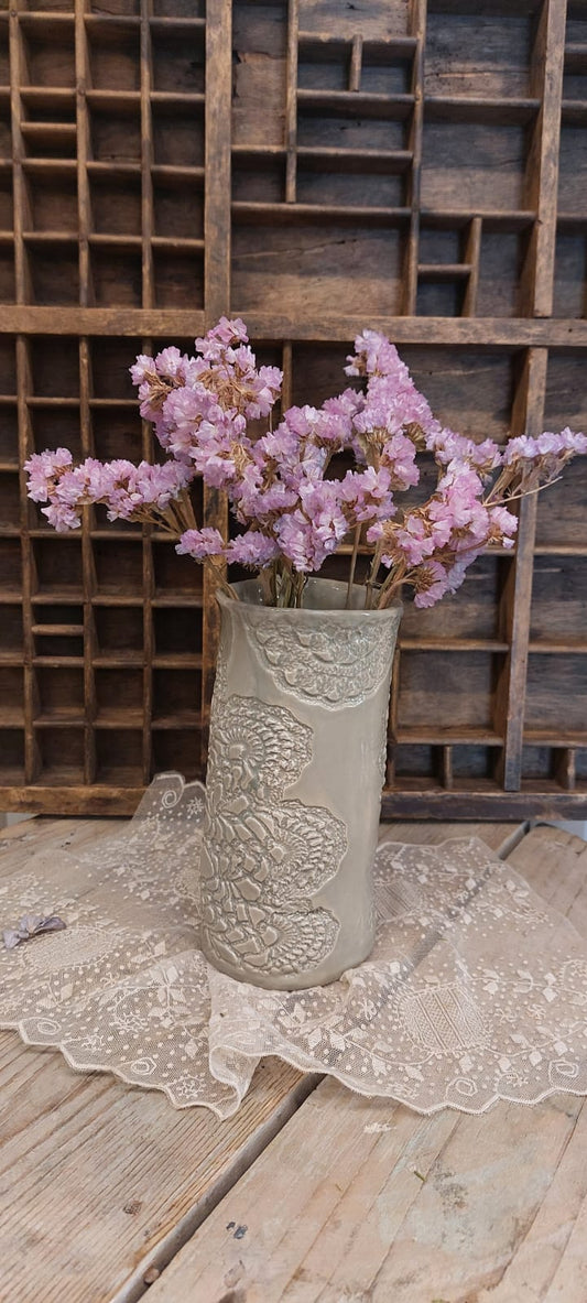 Vaso in ceramica centrino