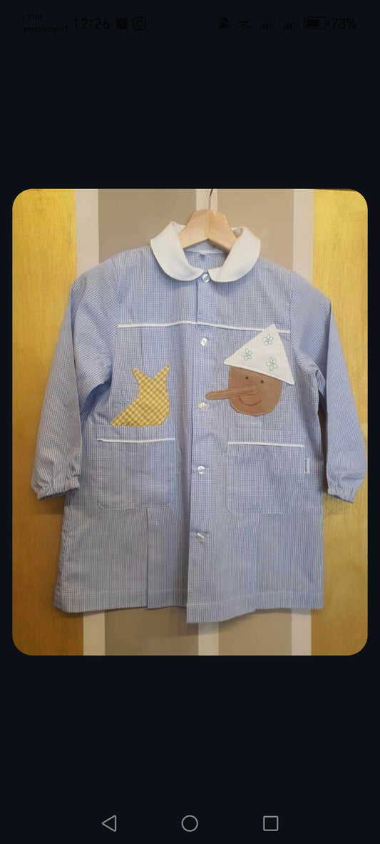 Grembiulino asilo con nome ricamato