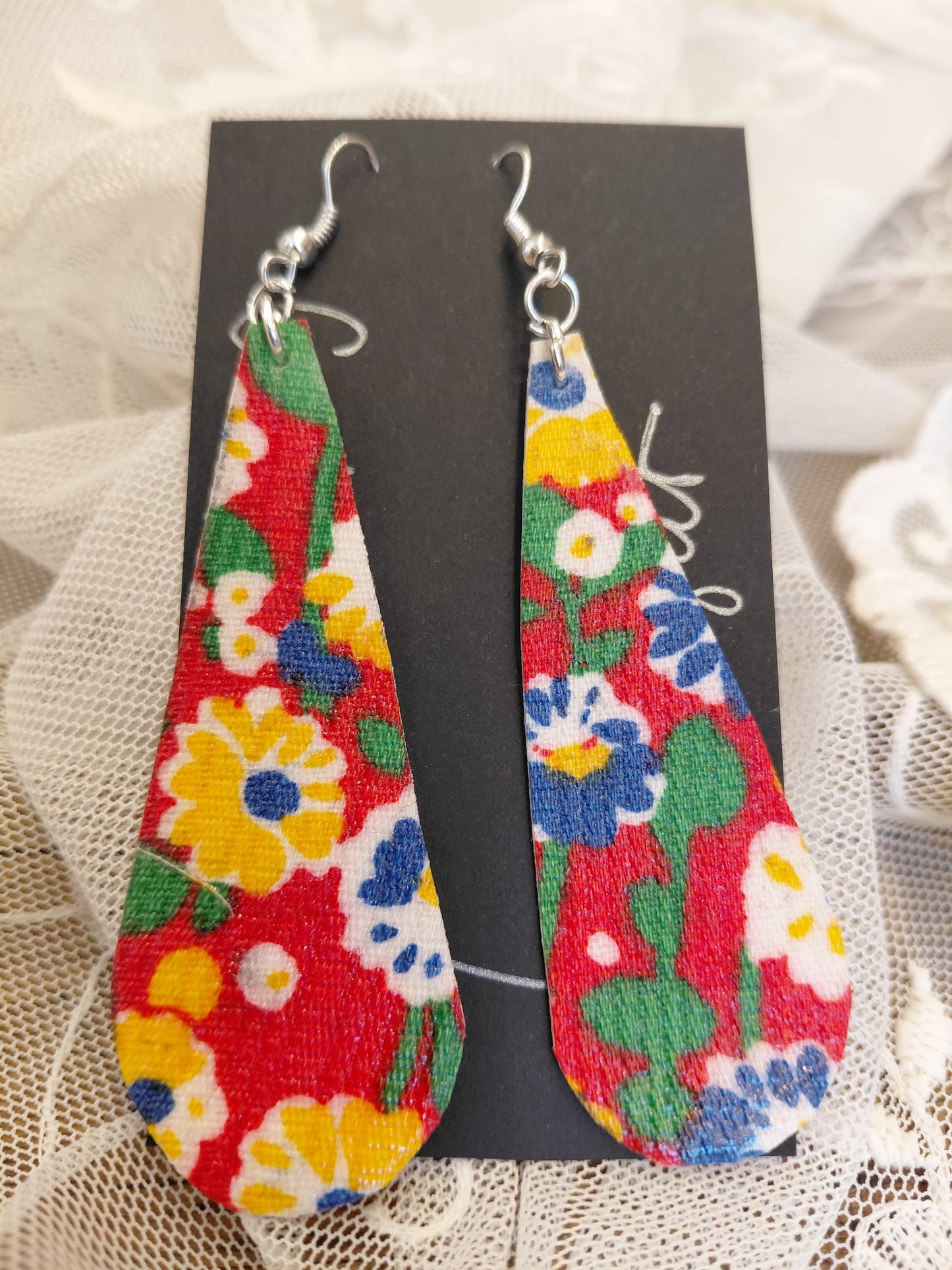 Orecchini in cartapesta